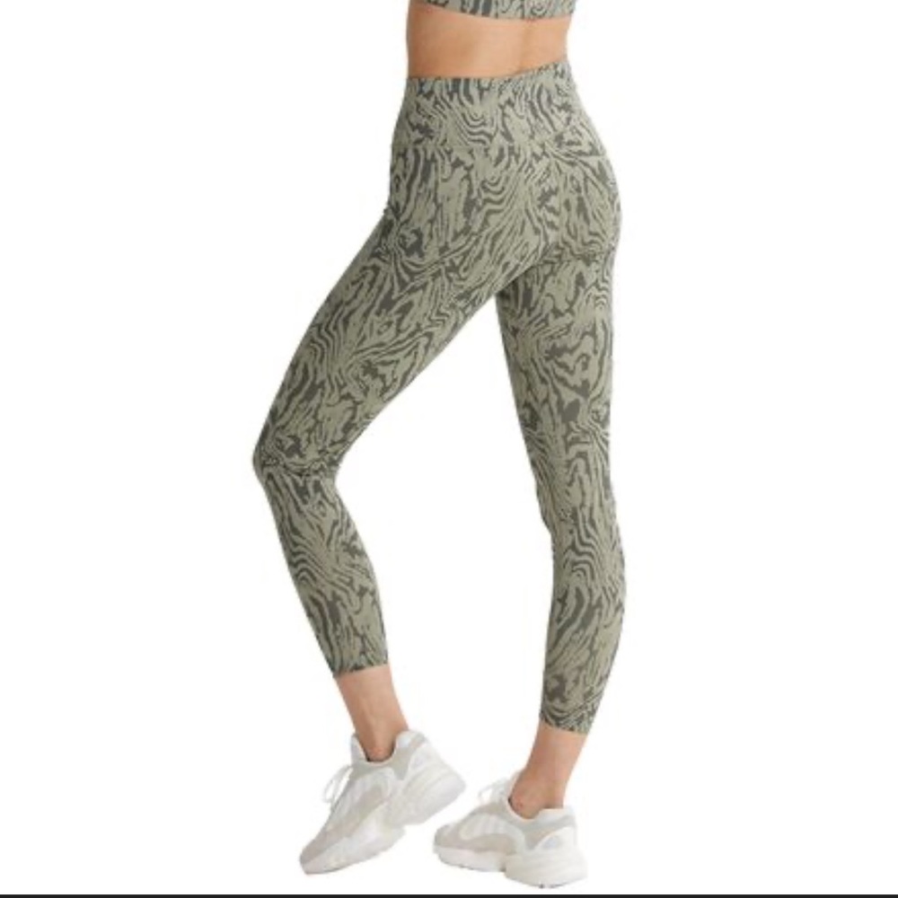 Varley green distorted grain luna leggings size medium